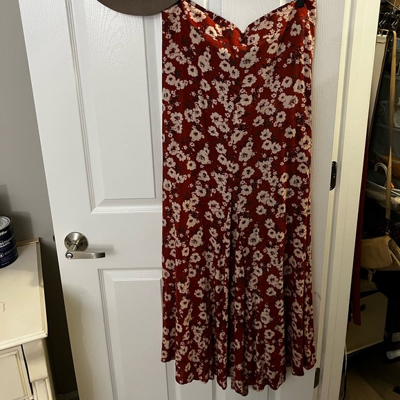 bobeau Dresses & Skirts - Bobeau Womens floral skirt